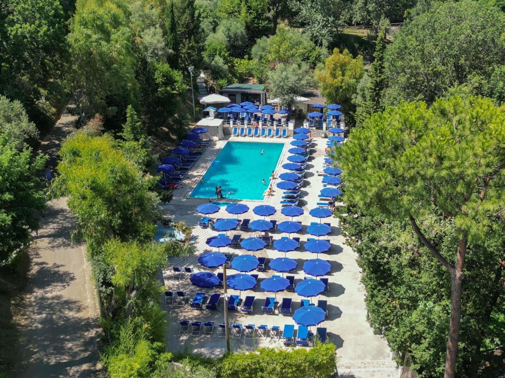Village Camping Santa Fortunata - Campogaio Península Sorrentina Exterior foto